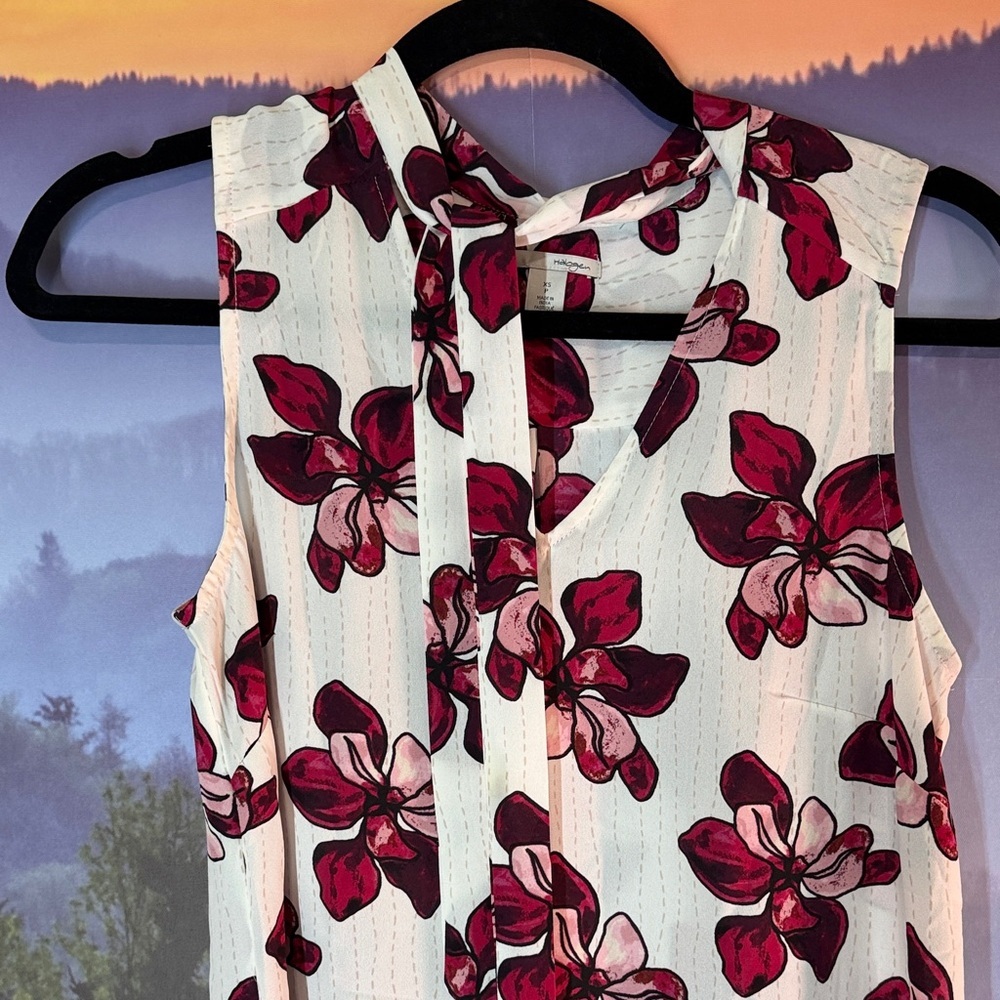 Halogen Floral Sleeveless Blouse - White and Red - Picture 4 of 4